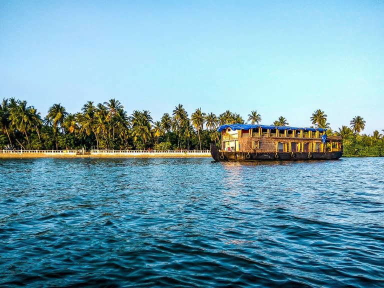 Chunnambar Lake, Pondicherry
