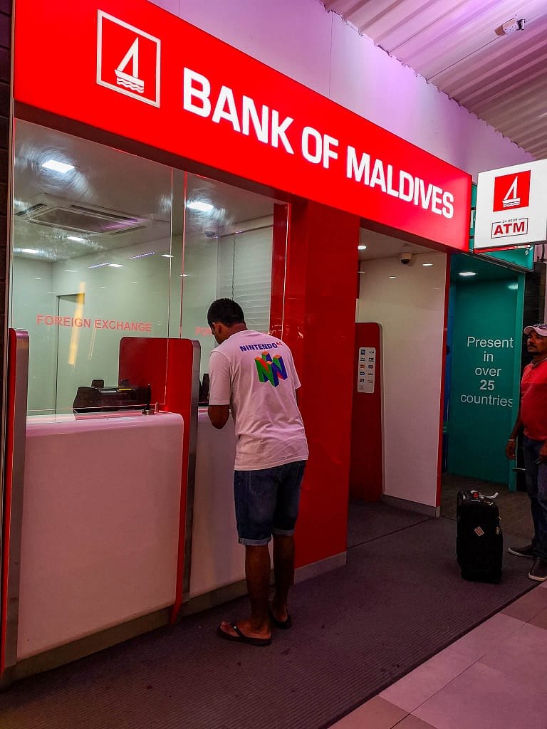 currencyexchange_maleinternationalairport_bankofmaldives